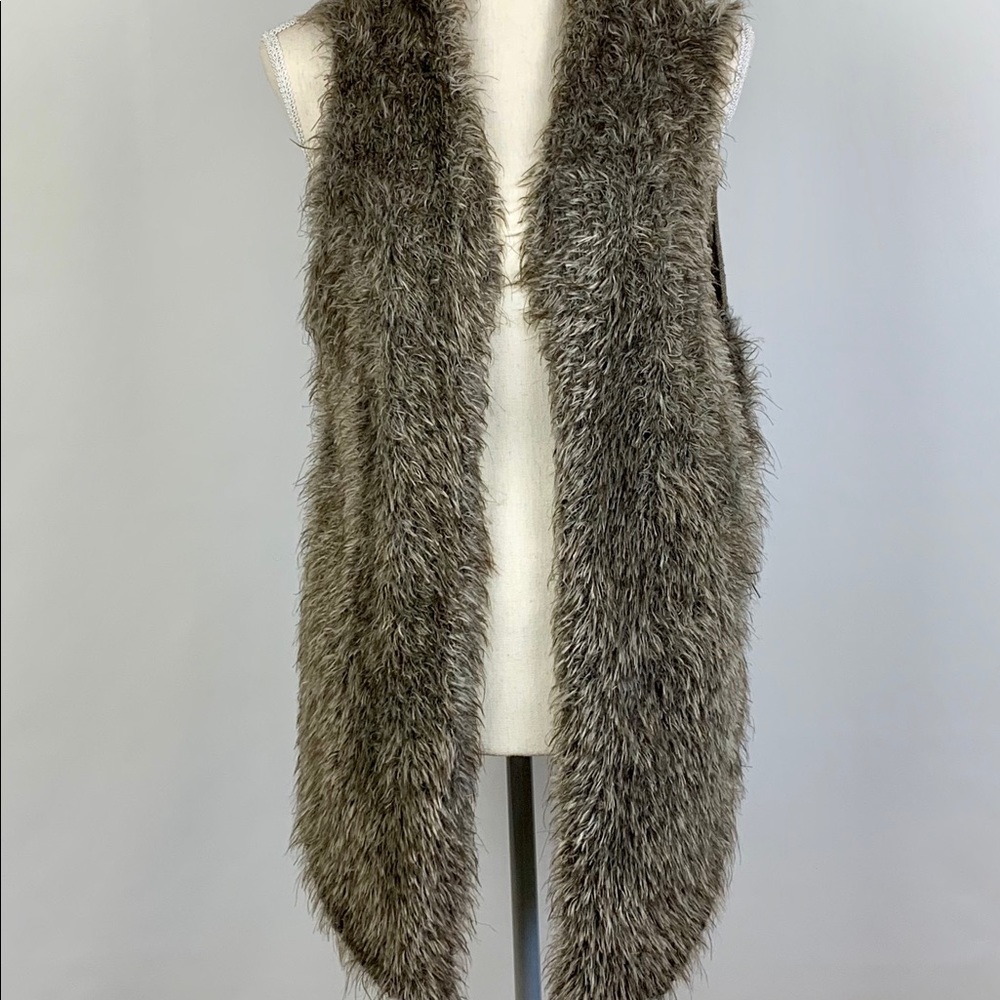 Cabi Vest Long M Eyelash Open Front Knit Back